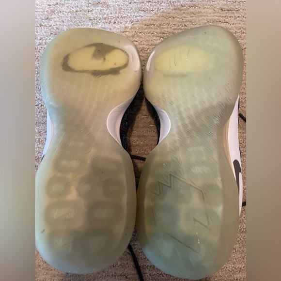 Men’s LeBron 15 Low Signal Blue Sneakers - Picture 4 of 9